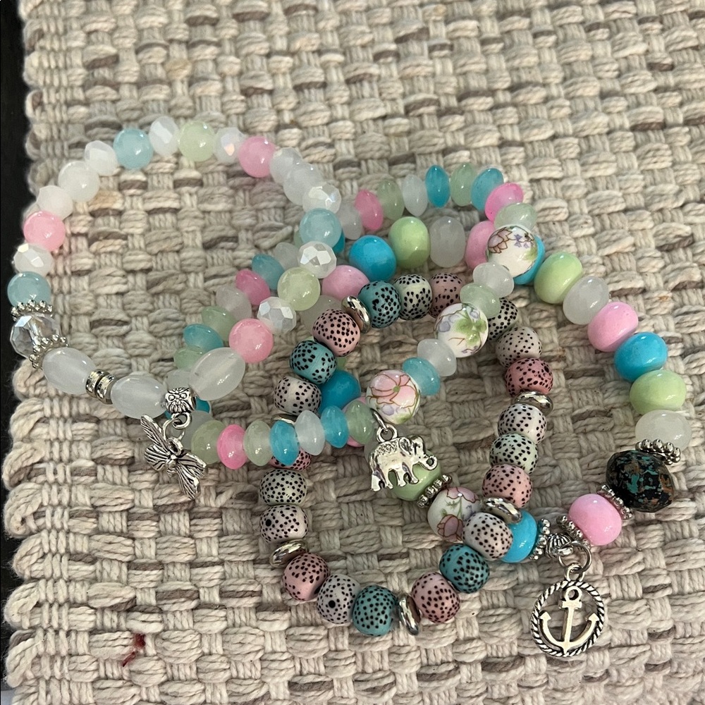 Colorful Beaded Bracelets Set of 4 NIP